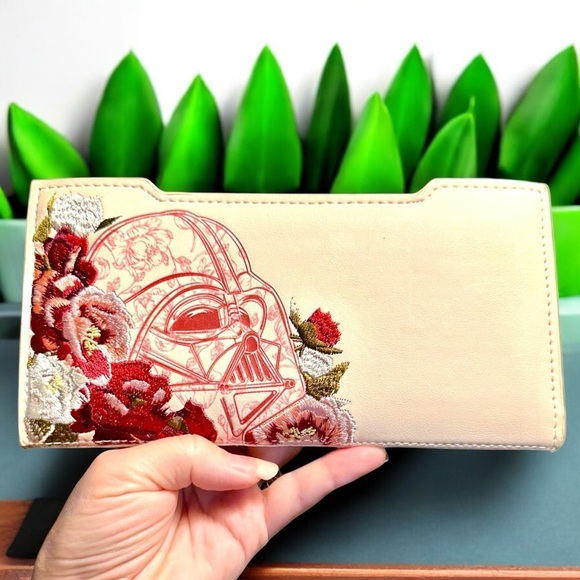 Darth Vader Star Wars Cream and Red Floral Wallet Disney Loungefly Collectible - Picture 1 of 15